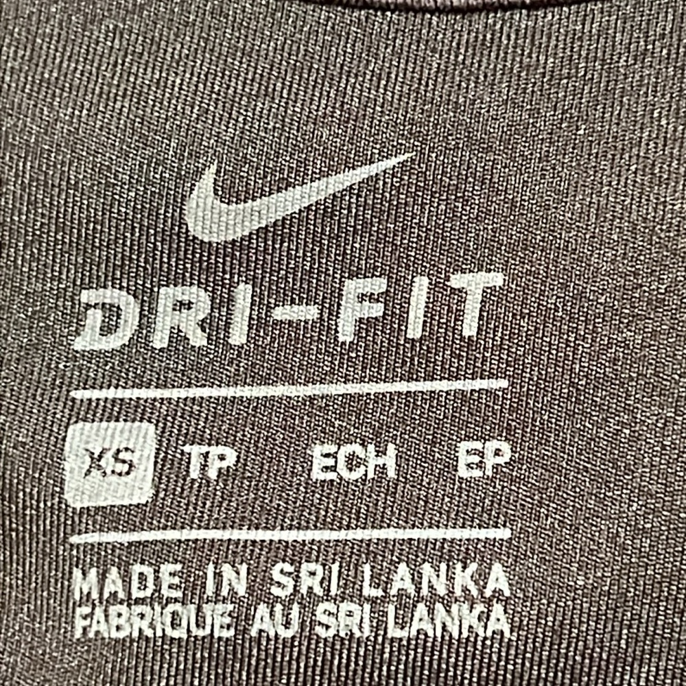 Nike sport top with bra  XS - Picture 6 of 6